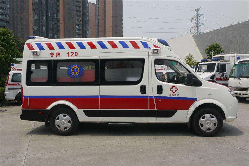 患者在等待救護(hù)車出租時(shí)需要注意什么？